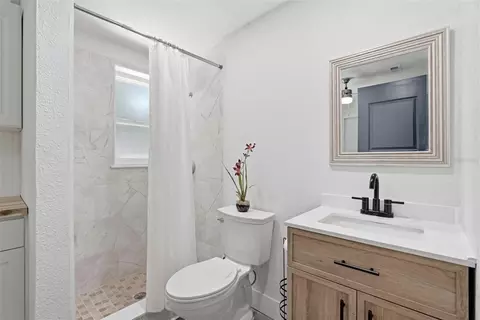 Bath - 1516 Adele Pl, Largo, FL 33770 photo 1 of 4
