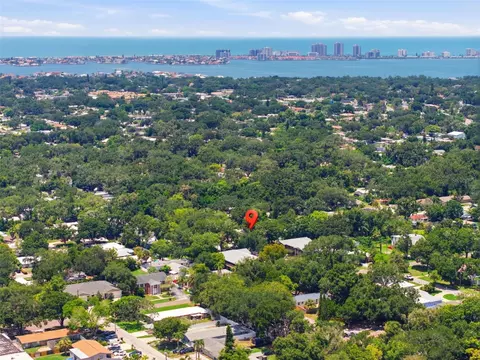 View/Area - 1516 Adele Pl, Largo, FL 33770 photo 10 of 11