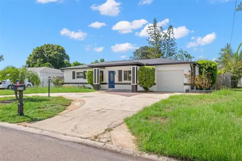 6116 52nd Ave N, Kenneth City, FL 33709
