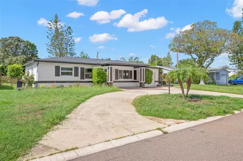 6116 52nd Ave N, Kenneth City, FL 33709