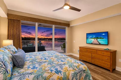 19519 Gulf Blvd #202, Indian Shores, FL 33785