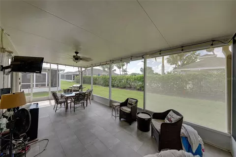 Exterior - 11322 Cambray Creek Loop, Riverview, FL 33579 photo 8 of 13