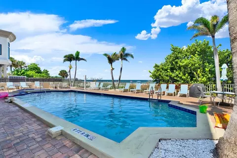 1802 Gulf Blvd #8, Indian Rocks Beach, FL 33785