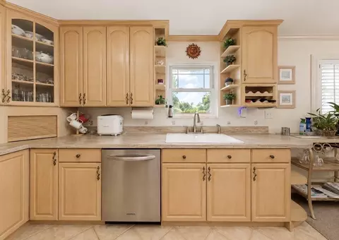 Kitchen - 8017 Mays Ave, Riverview, FL 33578 photo 2 of 2