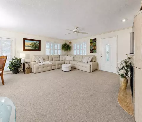 Living - 8017 Mays Ave, Riverview, FL 33578 photo 2 of 3