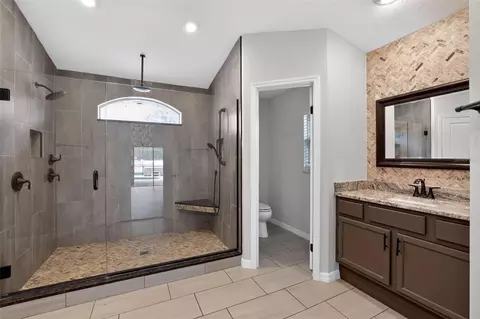 Bath - 12421 Windswept Ave, Riverview, FL 33569 photo 1 of 3