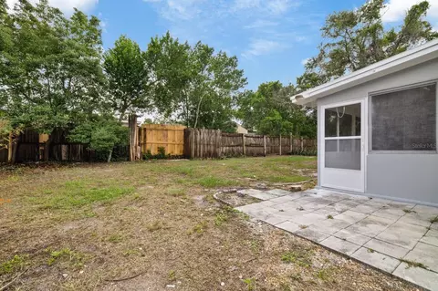 Exterior - 7156 Spring Hill Dr, Spring Hill, FL 34606 photo 7 of 11