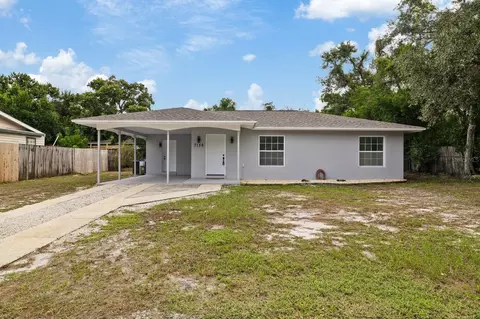 Exterior - 7156 Spring Hill Dr, Spring Hill, FL 34606 photo 2 of 11