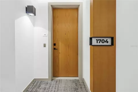 777 3rd Ave N #1704, Saint Petersburg, FL 33701