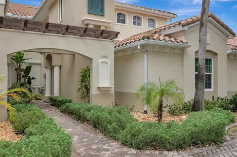 1353 Emerald Dunes Dr #0, Sun City Center, FL 33573