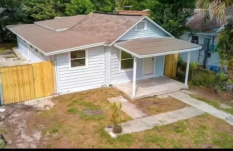 8428 N Highland Ave, Tampa, FL 33604