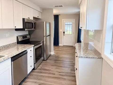 Kitchen - 11110 Hackney Dr, Riverview, FL 33578 photo 1 of 4
