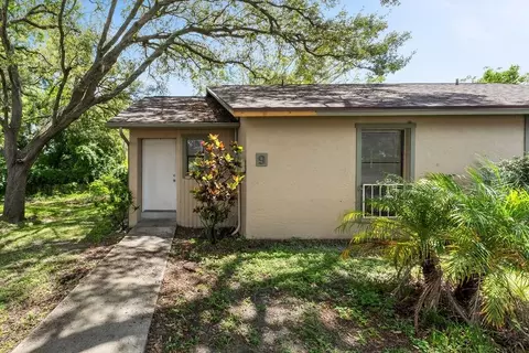918 Otto Villa Pl #9, Tampa, FL 33612