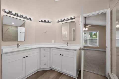 Bath - Undisclosed, Riverview, FL 33569 photo 1 of 3