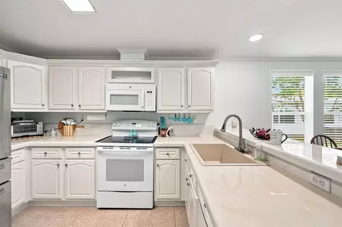 5072 Buccaneer Blvd, Spring Hill, FL 34607 photo 5