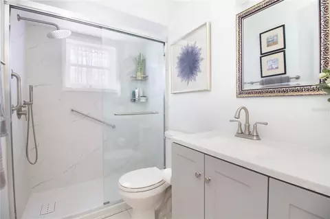 Bath - 1613 St Catherine Dr E, Dunedin, FL 34698 photo 1 of 3