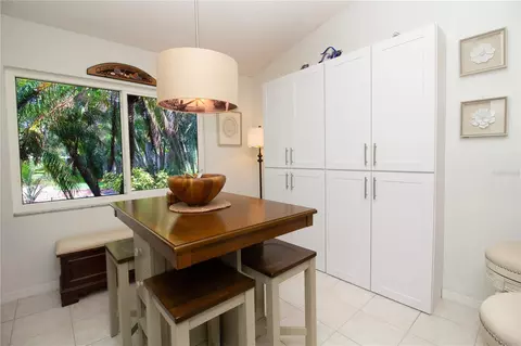 Dining - 1613 St Catherine Dr E, Dunedin, FL 34698 photo 1 of 2