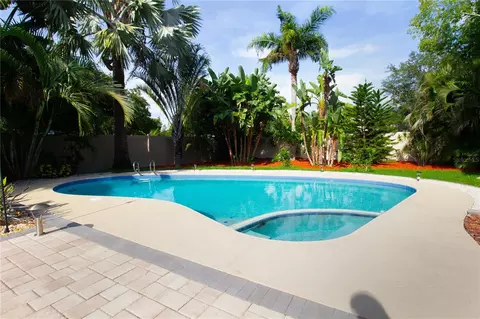 Exterior - 1613 St Catherine Dr E, Dunedin, FL 34698 photo 7 of 8