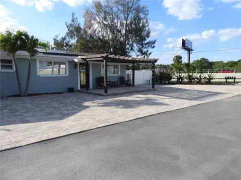 8822 Rocky Creek Dr, Tampa, FL 33615