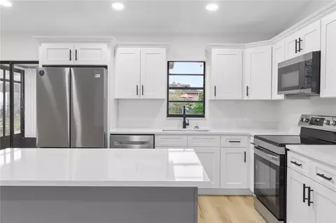 Kitchen - 10341 Caspian St, Spring Hill, FL 34608 photo 3 of 4