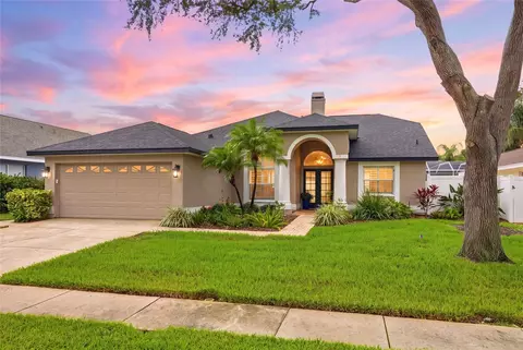 1258 Paradise Lake Dr, Tarpon Springs, FL 34689