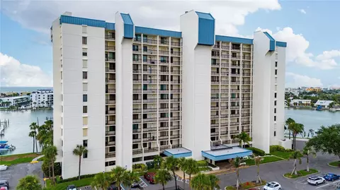 9525 Blind Pass Rd #206, Saint Petersburg, FL 33706