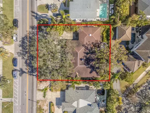 215 Snell Isle Blvd NE, Saint Petersburg, FL 33704