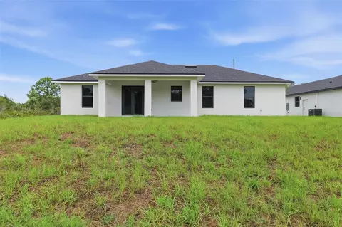 Exterior - 7224 Granada Blvd, Sebring, FL 33872 photo 3 of 7