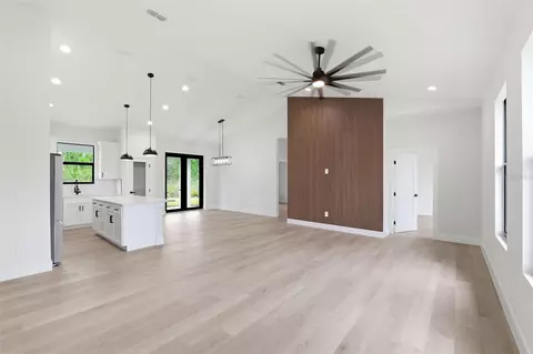 Living - 7224 Granada Blvd, Sebring, FL 33872 photo 2 of 4