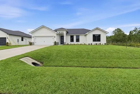 Exterior - 7224 Granada Blvd, Sebring, FL 33872 photo 2 of 7