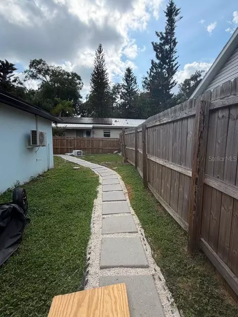 Exterior - 5320 Plum Ave, Seffner, FL 33584 photo 1 of 2