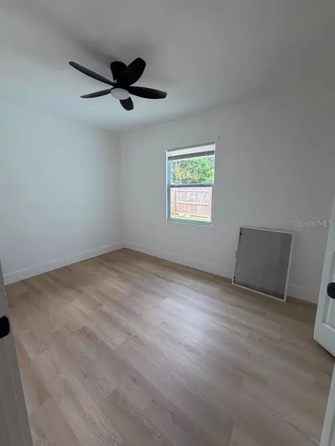 Bedroom - 5320 Plum Ave, Seffner, FL 33584 photo 1 of 2