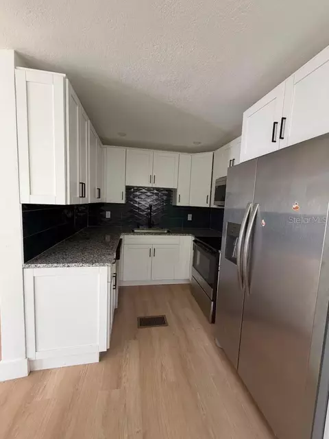 Kitchen - 5320 Plum Ave, Seffner, FL 33584 photo 1 of 3