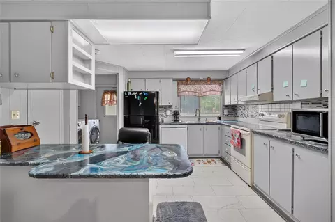 Kitchen - 842 N Equal Pt, Lecanto, FL 34461 photo 1 of 6