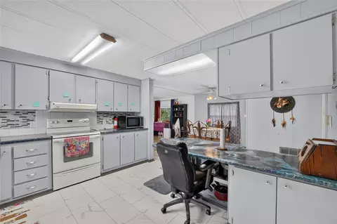 Kitchen - 842 N Equal Pt, Lecanto, FL 34461 photo 5 of 6