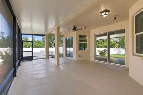 Exterior - 10113 Cannon Dr, Riverview, FL 33578 photo 5 of 17