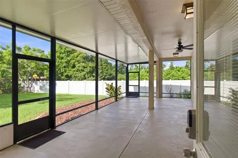 Exterior - 10113 Cannon Dr, Riverview, FL 33578 photo 4 of 17