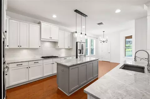 Kitchen - 15910 Ternglade Dr, Lithia, FL 33547 photo 1 of 7