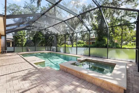 Exterior - 15910 Ternglade Dr, Lithia, FL 33547 photo 11 of 30