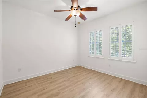 Bedroom - 15910 Ternglade Dr, Lithia, FL 33547 photo 6 of 7