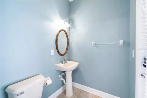 Bath - 15910 Ternglade Dr, Lithia, FL 33547 photo 1 of 7