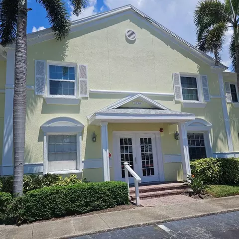 4728 Beach Dr SE #B, Saint Petersburg, FL 33705