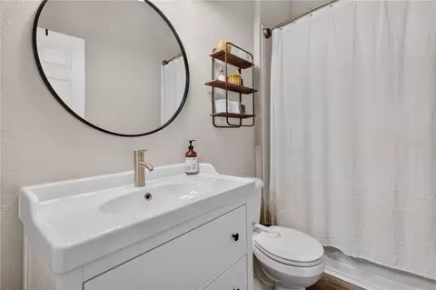 Bath - 11326 Laurel Brook Ct, Riverview, FL 33569 photo 4 of 4