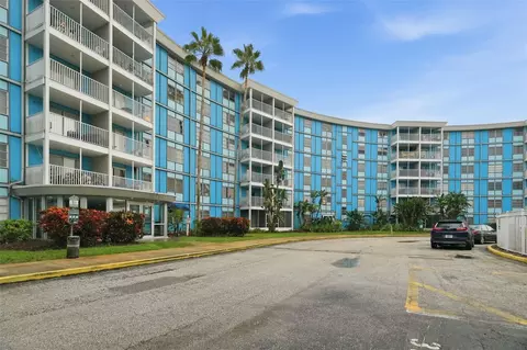 3315 58th Ave S #617, Saint Petersburg, FL 33712