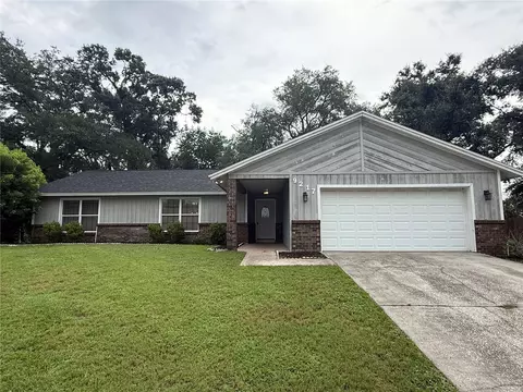 9217 Kingsridge Dr, Temple Terrace, FL 33637