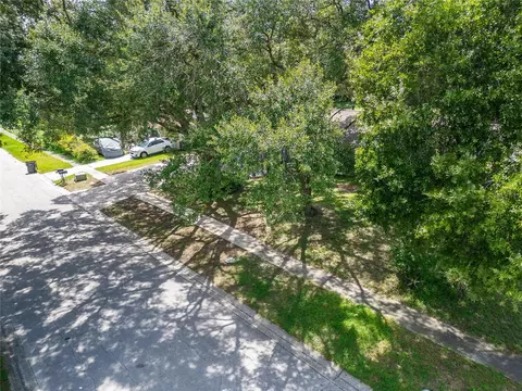 View/Area - 1229 Oak Valley Dr, Seffner, FL 33584 photo 9 of 18