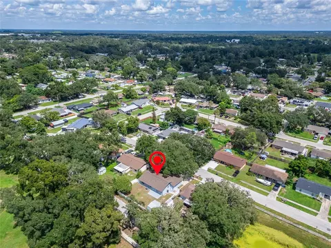 View/Area - 1229 Oak Valley Dr, Seffner, FL 33584 photo 17 of 18