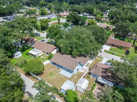 View/Area - 1229 Oak Valley Dr, Seffner, FL 33584 photo 5 of 18