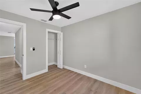 Bedroom - 1229 Oak Valley Dr, Seffner, FL 33584 photo 6 of 8