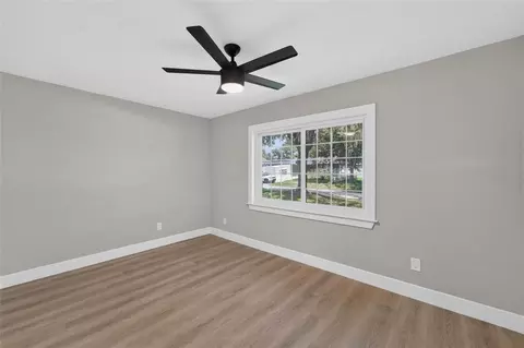 Bedroom - 1229 Oak Valley Dr, Seffner, FL 33584 photo 1 of 8